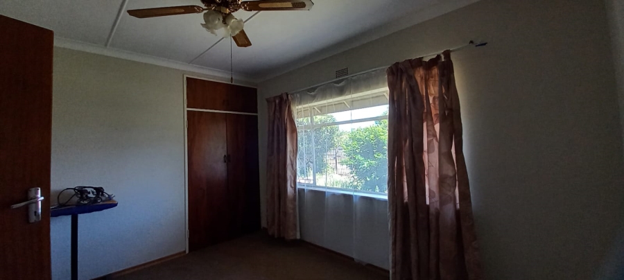 4 Bedroom Property for Sale in Adamayview North West